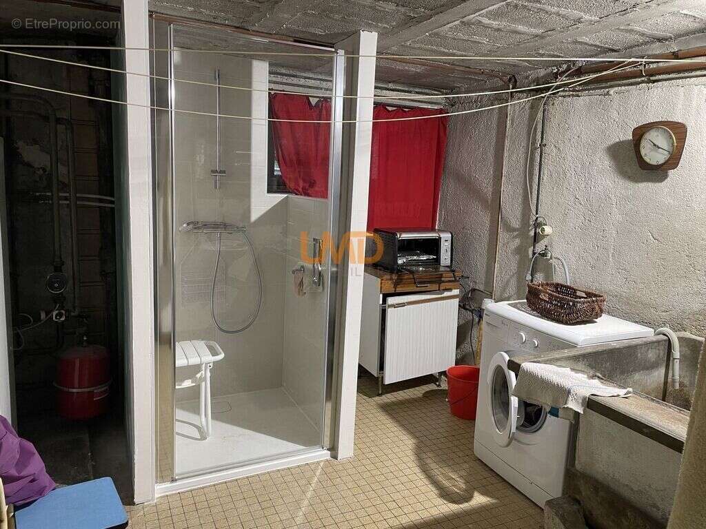 Maison à DECAZEVILLE