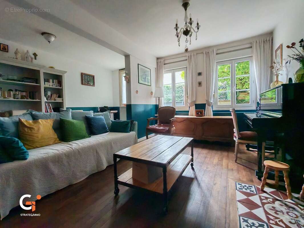 Maison à DEVILLE-LES-ROUEN