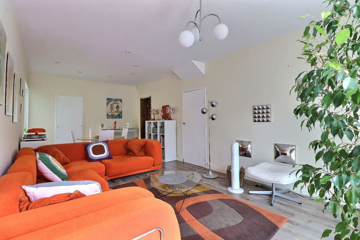 Maison 6 pièces - 166 m² - Piscine - photo 4