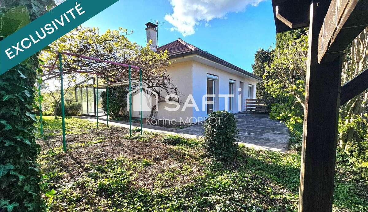 Photo 2 - Maison à SAINT-PIERRE-DE-CHANDIEU