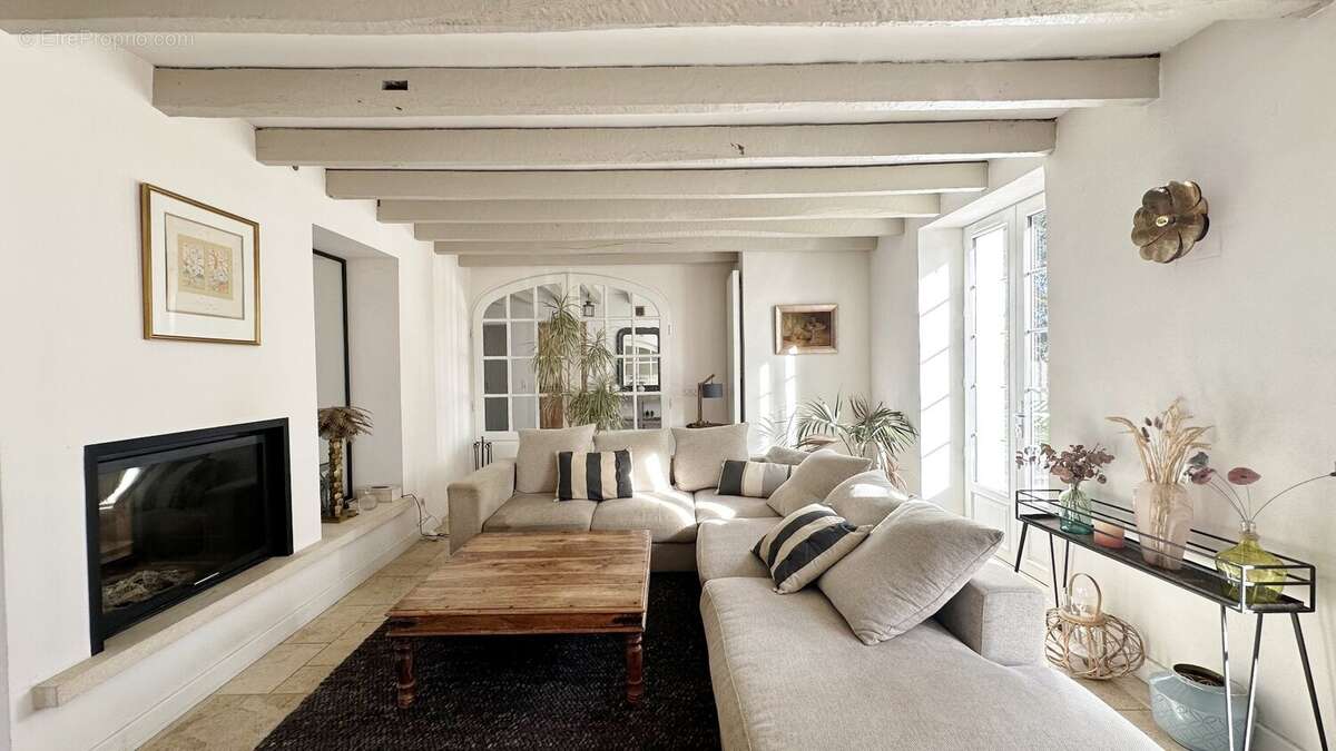 Maison à SAINT-MARTIN-DE-SEIGNANX