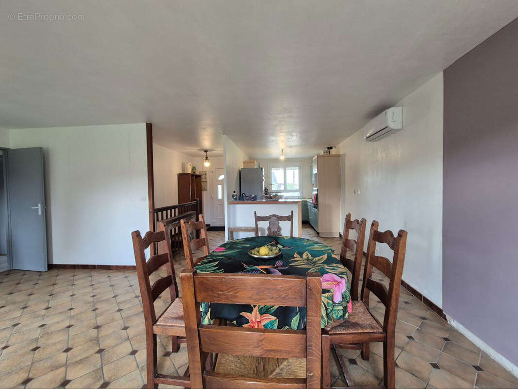 Maison à VILLEMANDEUR