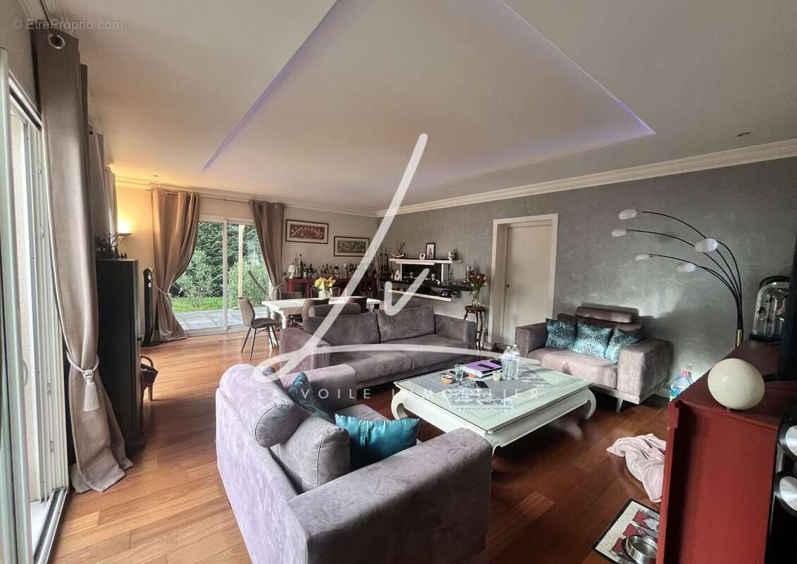 Maison à OUISTREHAM