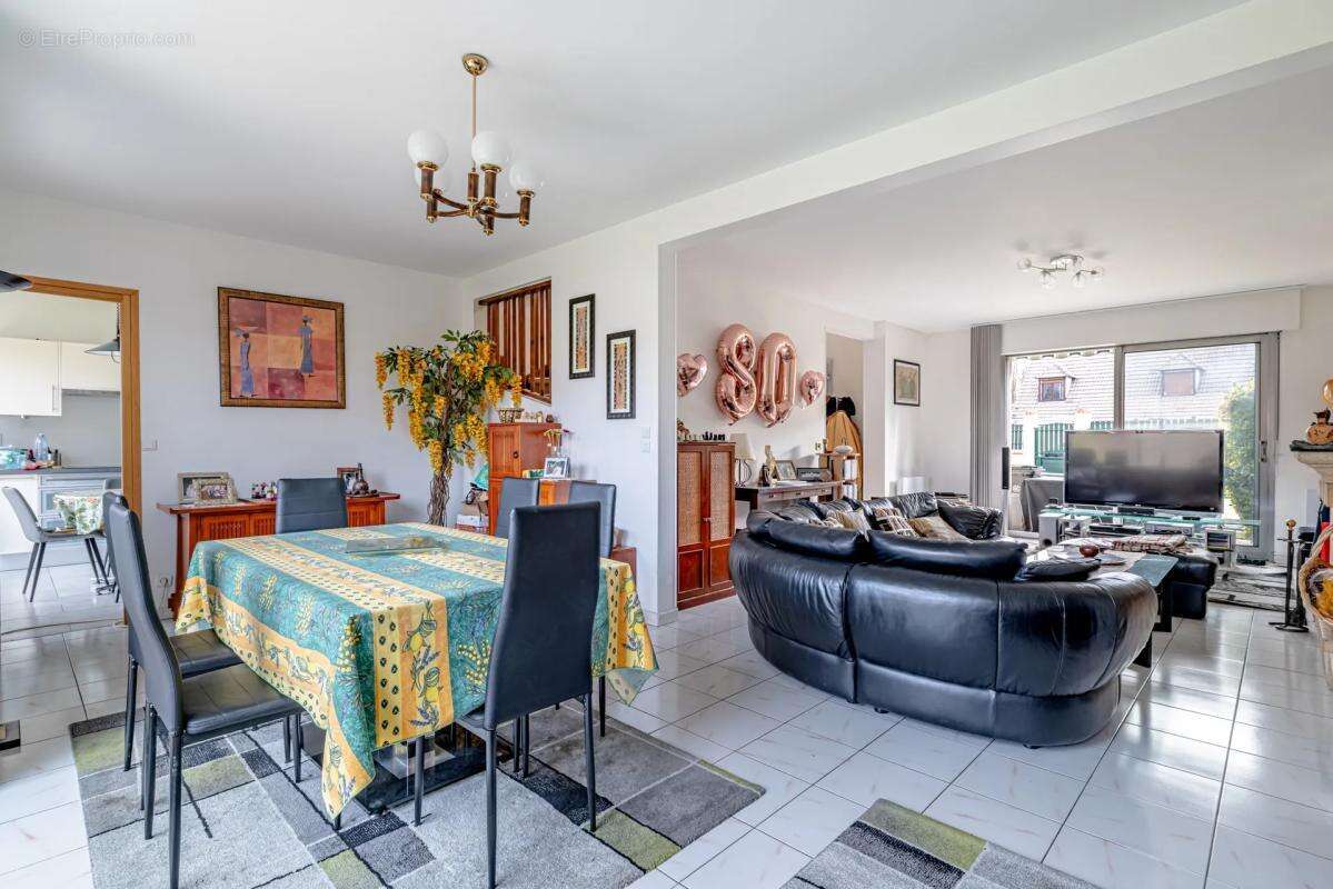 Maison à BOIS-D'ARCY