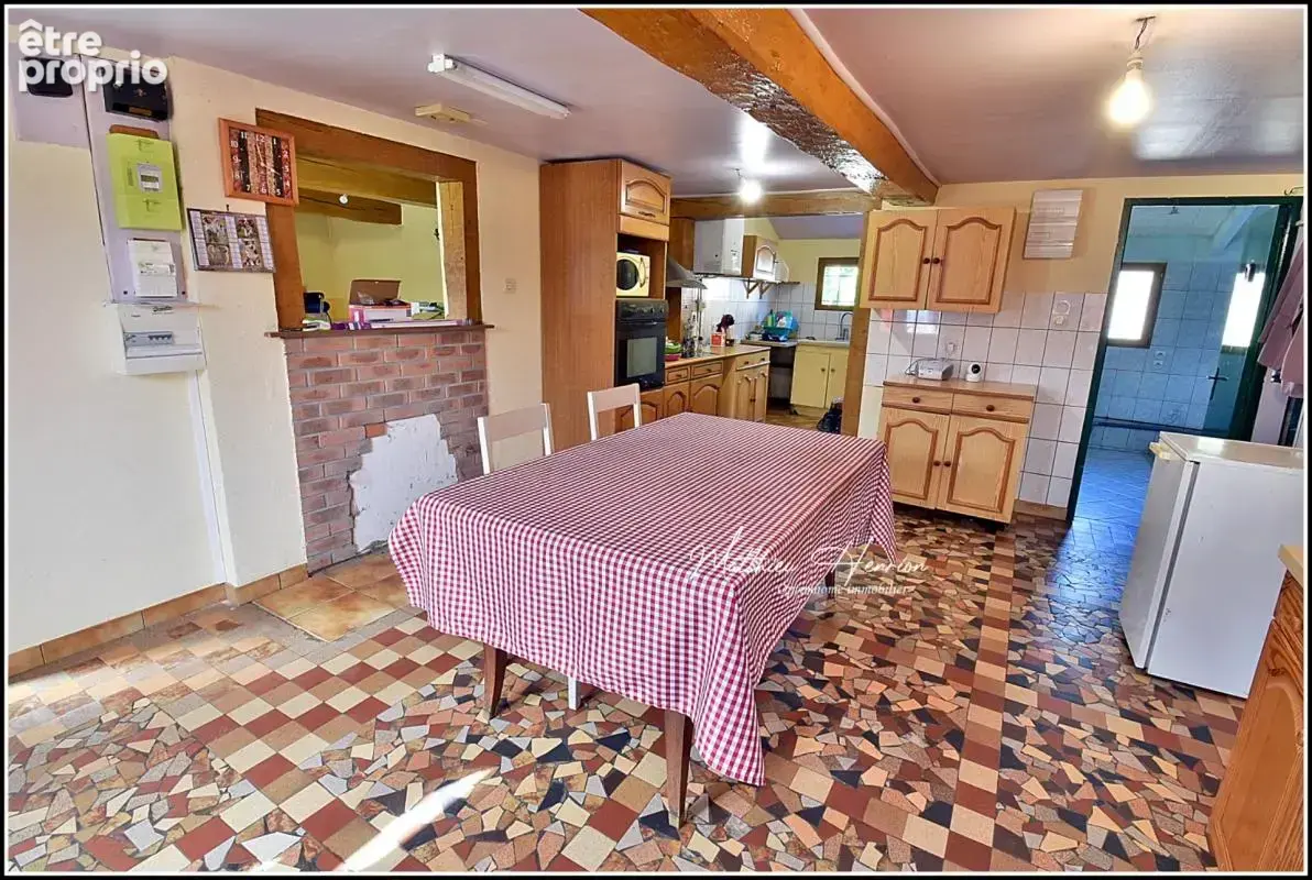 Les baux-sainte-croix – ancien corps de ferme, deux maisons et 300 m² de dépendances sur plus d’un hectare - photo 19