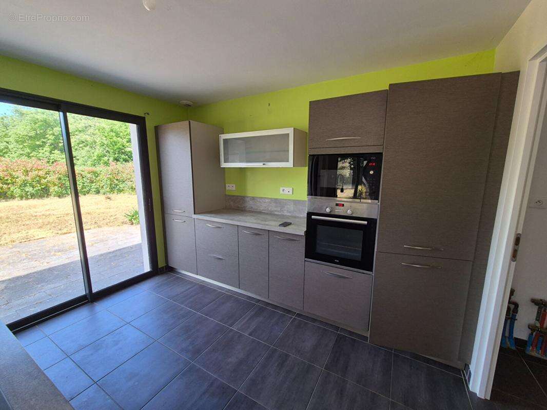 Maison à CARHAIX-PLOUGUER