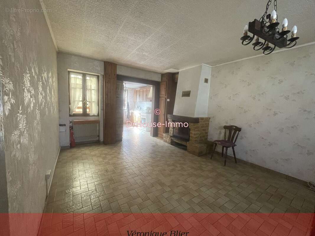 Maison à HARGEVILLE