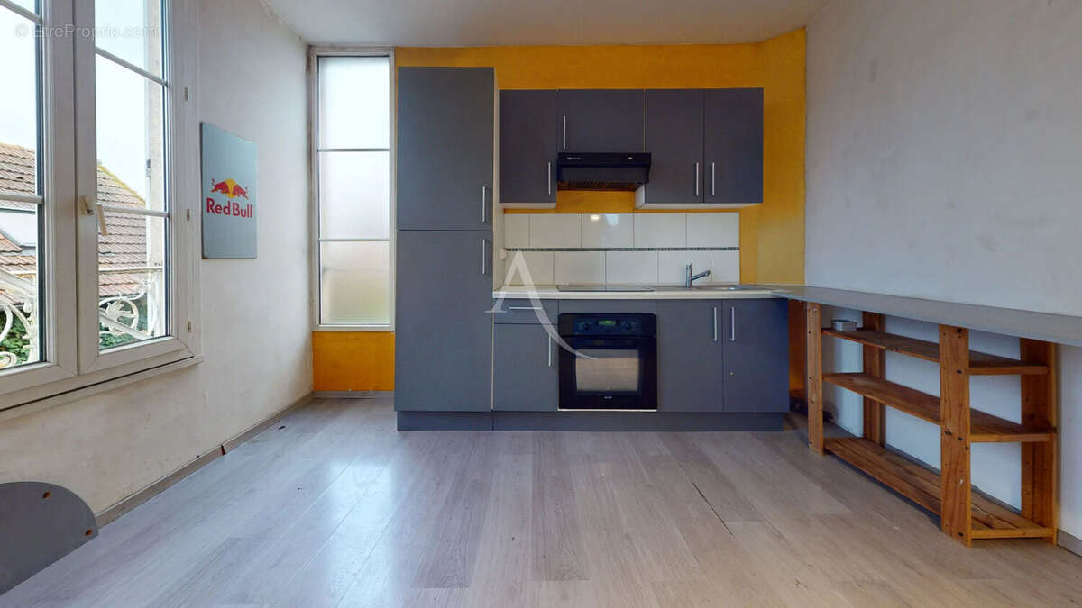 Commerce à CONFLANS-SAINTE-HONORINE