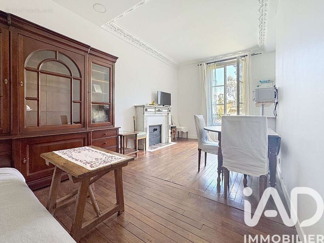 Photo 3 - Appartement à CLICHY