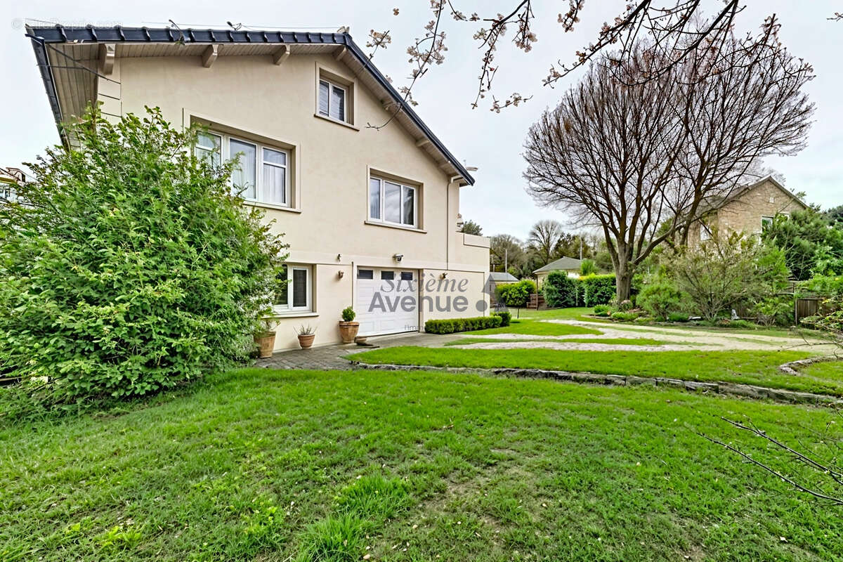 Maison à NOISY-LE-GRAND