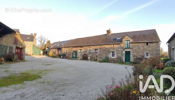 Photo 2 - Maison à PLOUGUENAST