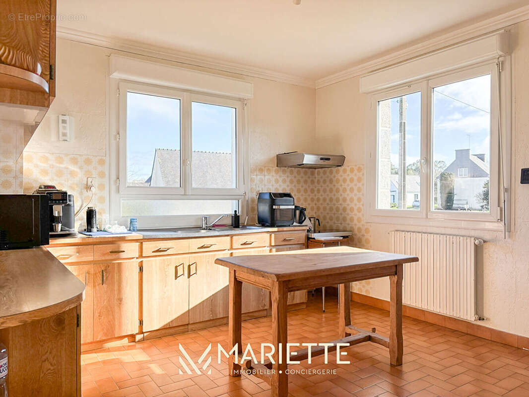 "KERNEA"  Proximité du bourg  - Maison néo-bretonne avec sous-sol total - photo 6