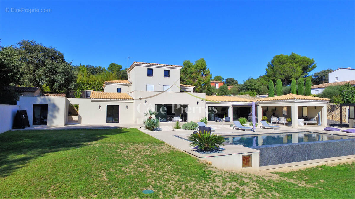 Maison à NIMES