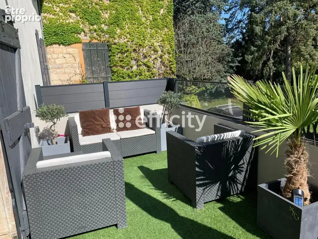 Maison 6 pièces 162 m² à vendre à Chazay-D'azergues (69380) - photo 2