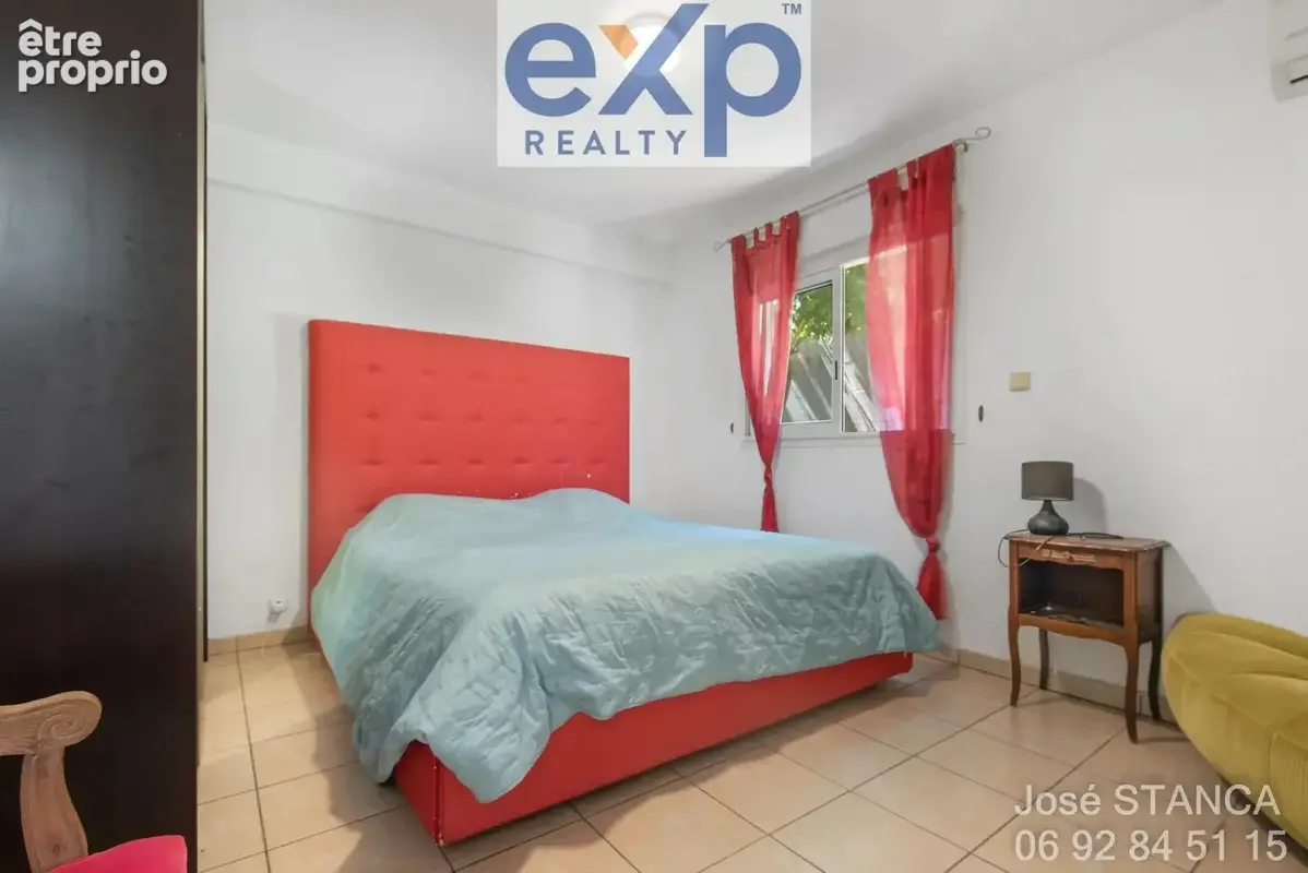 Maison 9 pièces 210 m² à vendre à Saint-Paul (97434) - photo 9