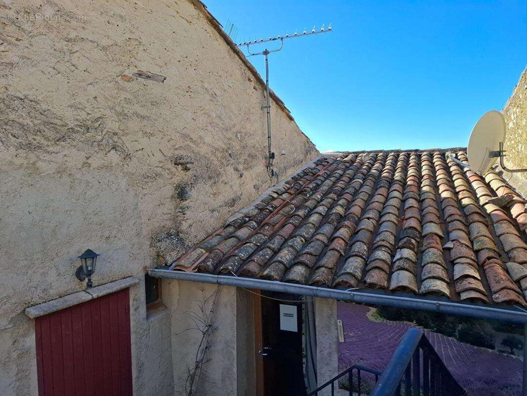 Maison de village renovee 7 pieces 184 m² avec balcons aux chambres, un appartement t2 independant de 30 m² avec une terrasse 24 - photo 9