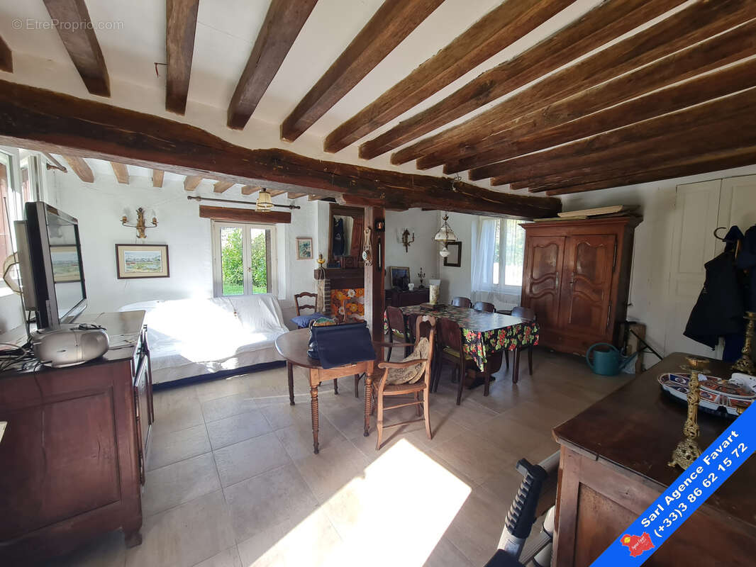 Maison à LA FERTE-LOUPIERE