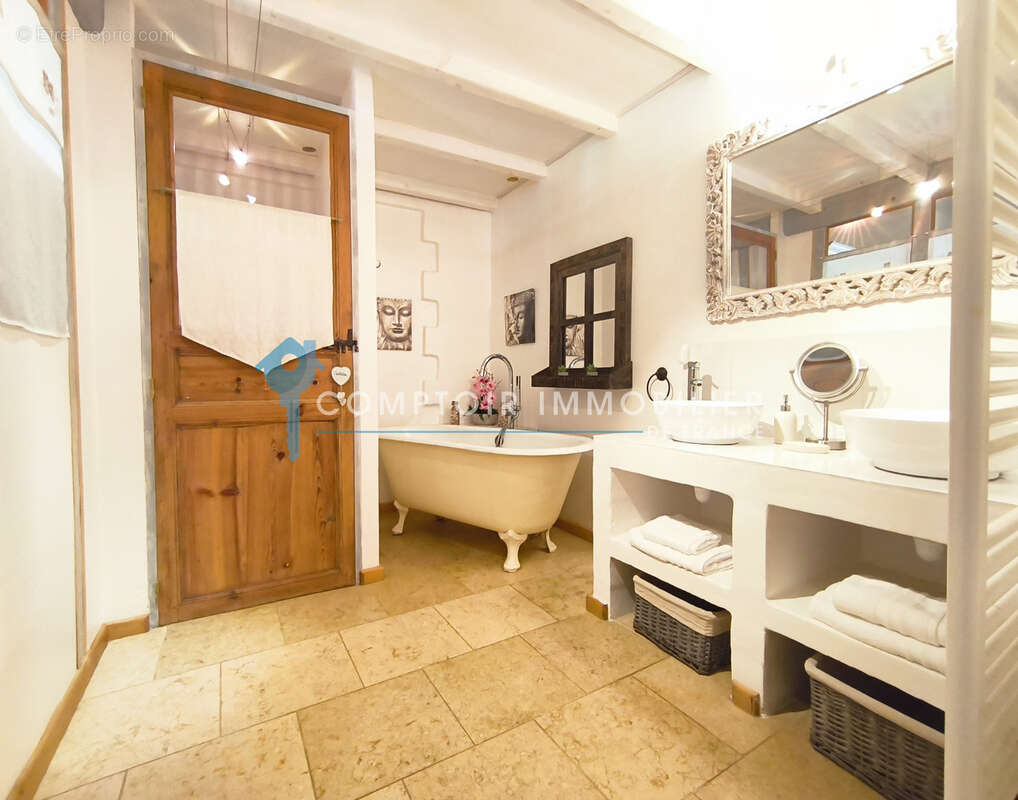 St remy de provence dpt (13)  a vendre propriete de 380m2 8 chambres , 2 piscines - photo 12