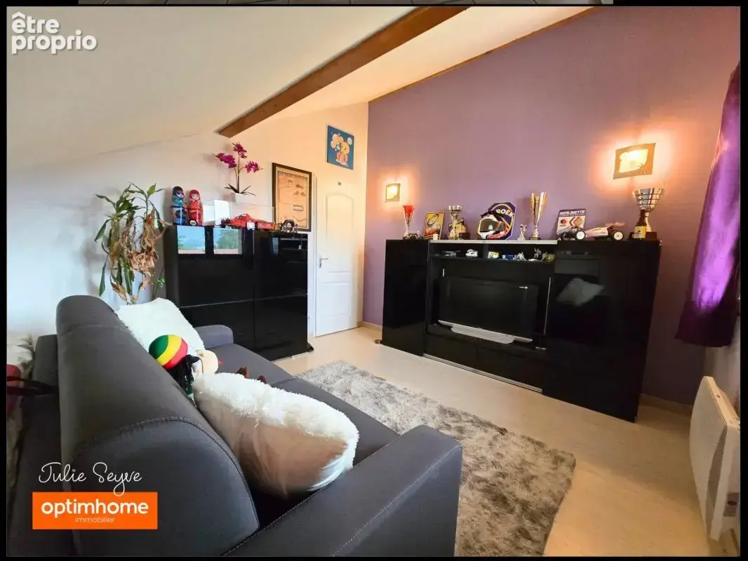 Maison familiale avec studio indépendant, terrasse exceptionnelle, garage, carport et vue dégagée – Chevrier - photo 10