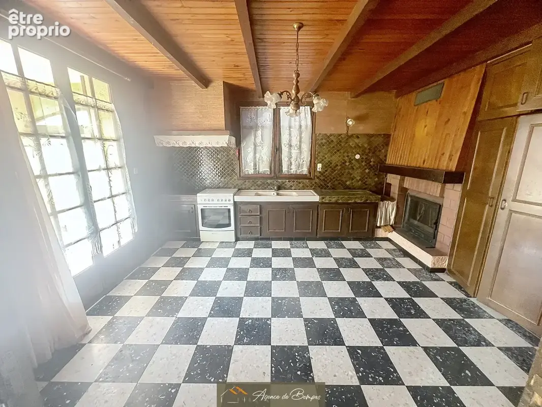 - villa 4 faces 182 m2 hbts -appart t2 33 m2   - jardin - - photo 7