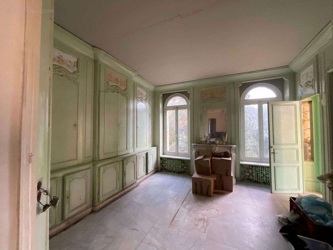 Maison à LA CELLE-SAINT-CLOUD