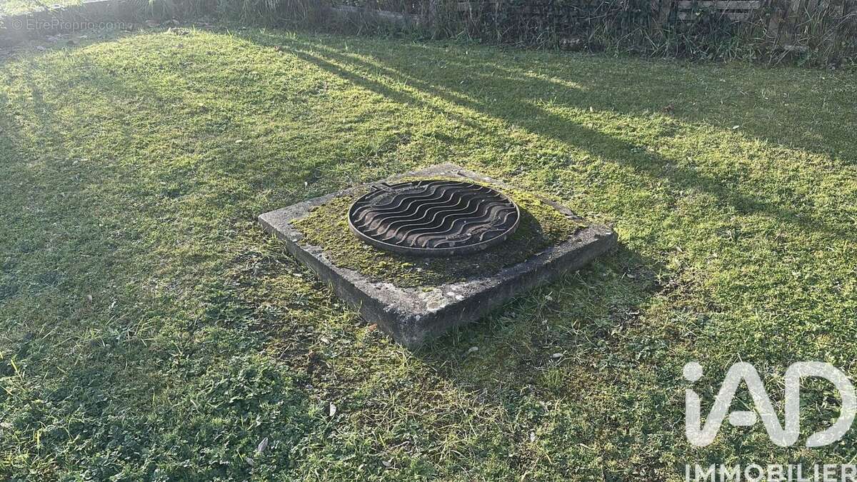 Photo 2 - Terrain à CHATELLERAULT