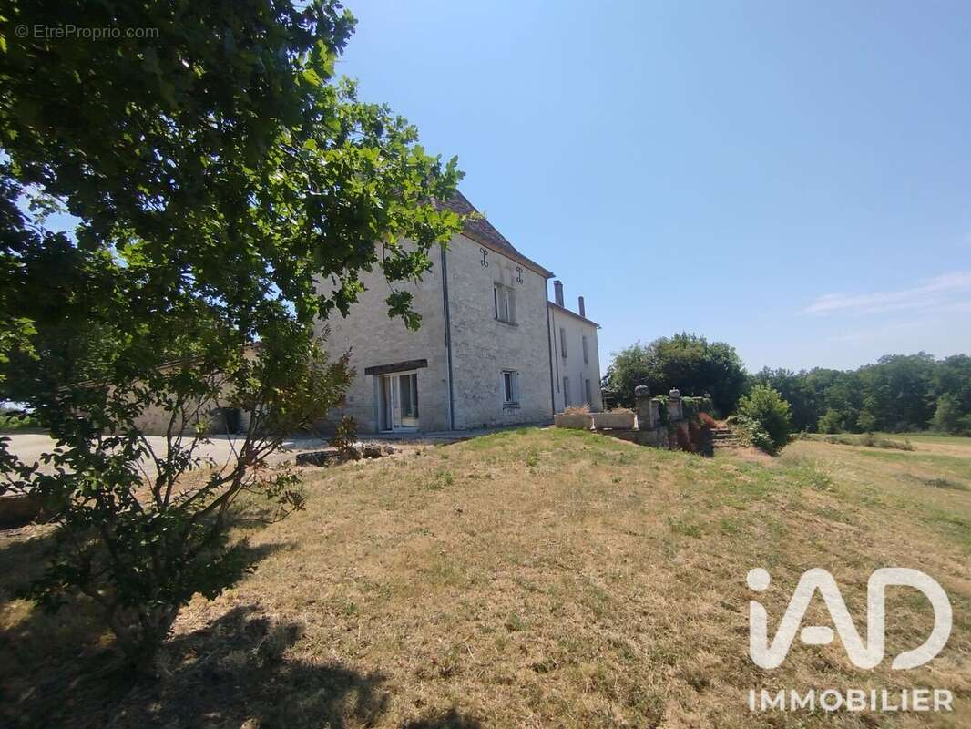 Maison 290 m² à Gageac-Et-Rouillac  - photo 9