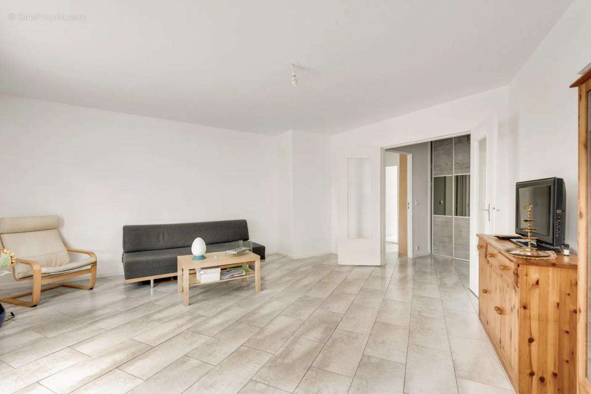 Appartement à ISSY-LES-MOULINEAUX