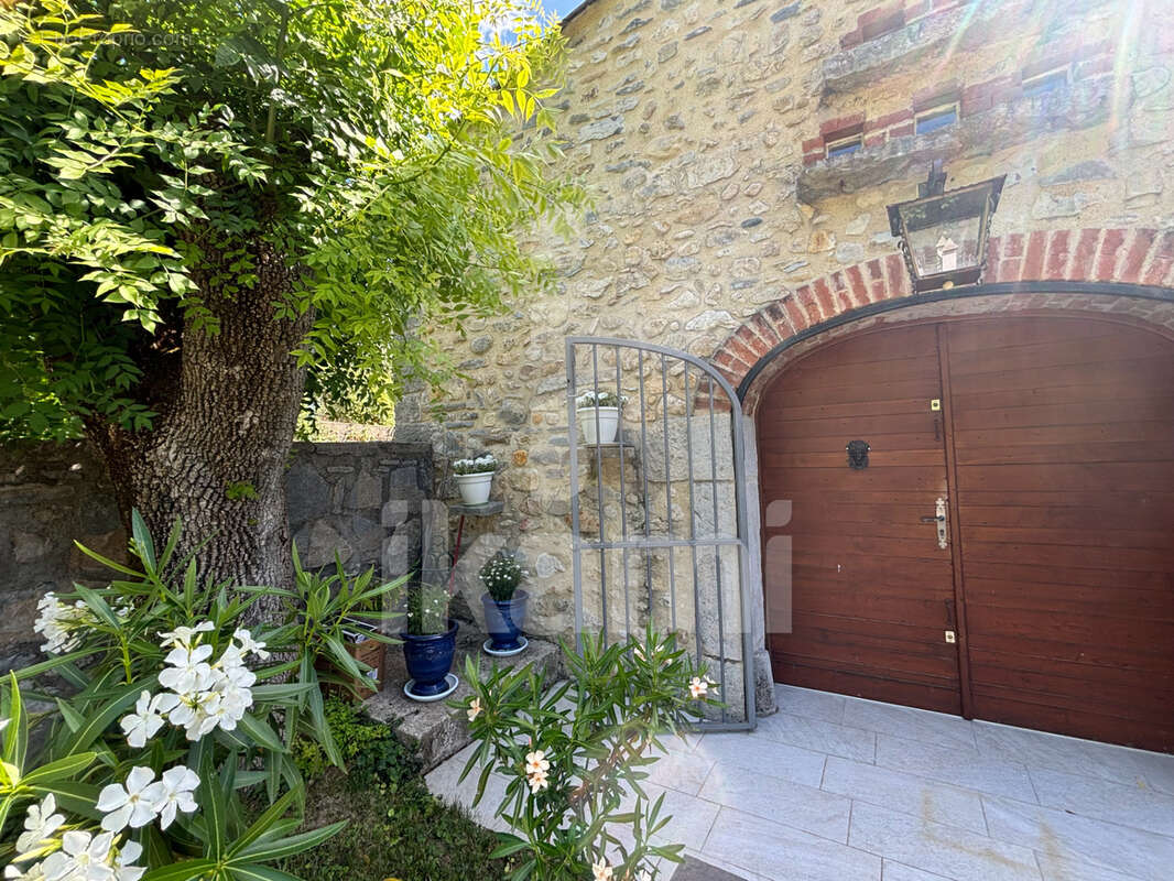 Maison ancienne bergerie 152 m2 vue exceptionnelle belles pierres - photo 3