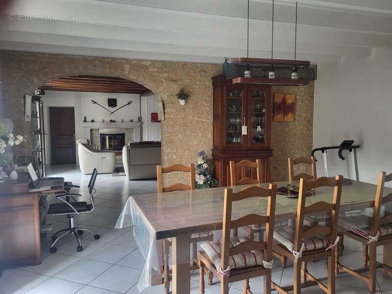 Maison à AIRVAULT