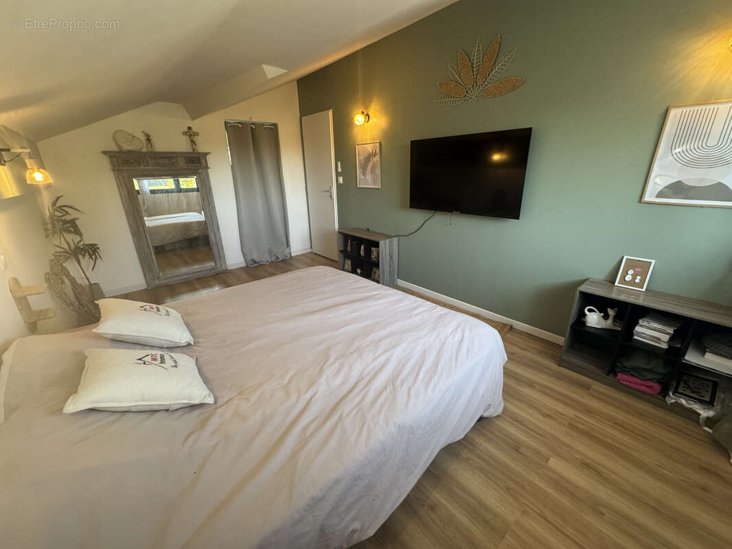 Maison à SAINT-MAURICE-DE-GOURDANS