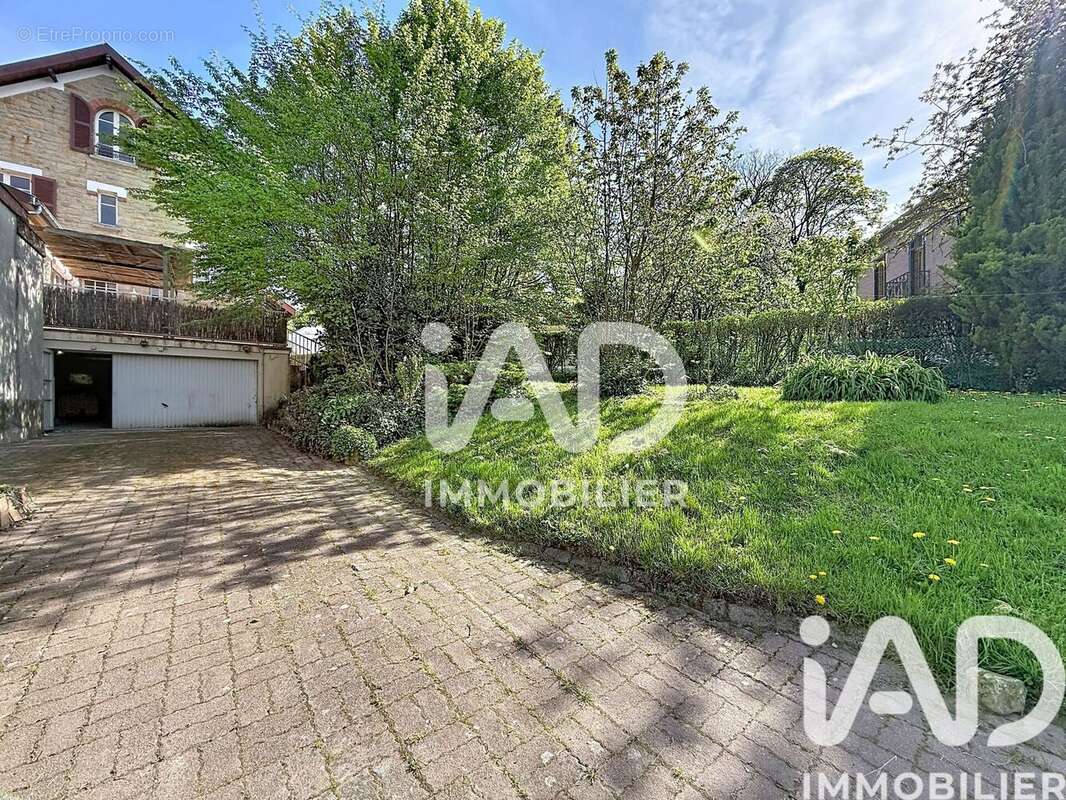 Maison 145 m² à Vienne-Le-Chateau  - photo 4