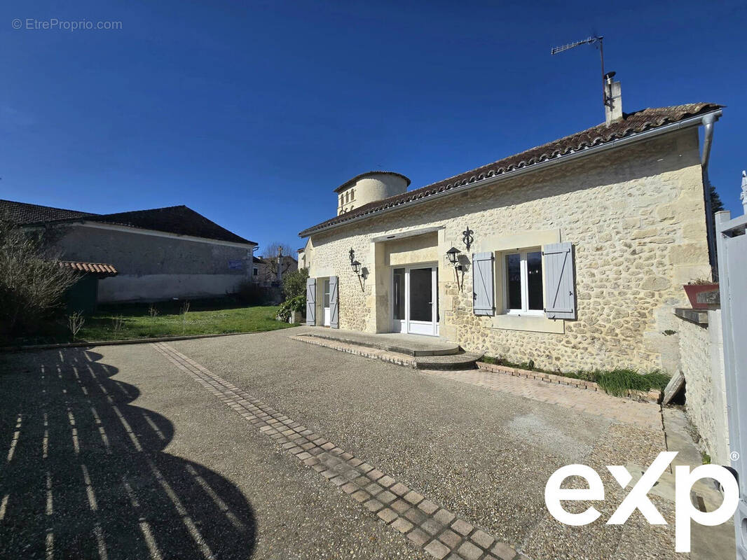 Maison à BOUTEILLES-SAINT-SEBASTIEN