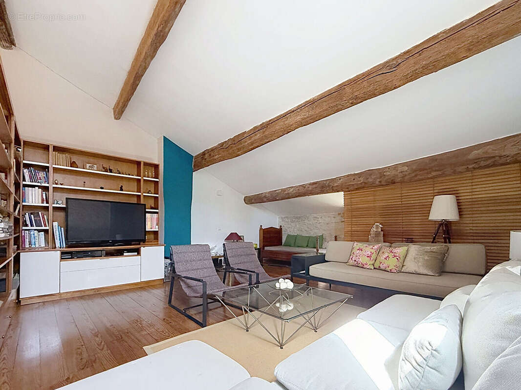 Maison à ARAMON