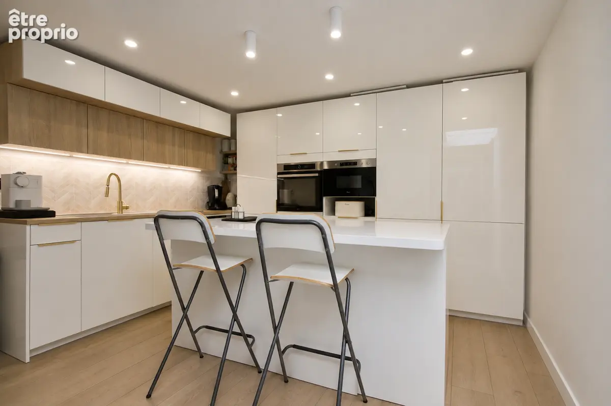 Appartement rénovée 109 m²  à Perrignier - photo 2