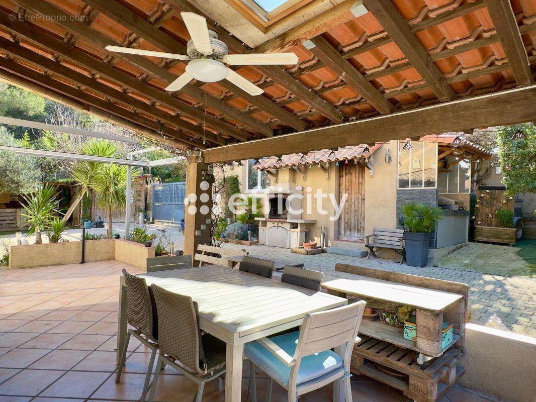 Maison à ENSUES-LA-REDONNE