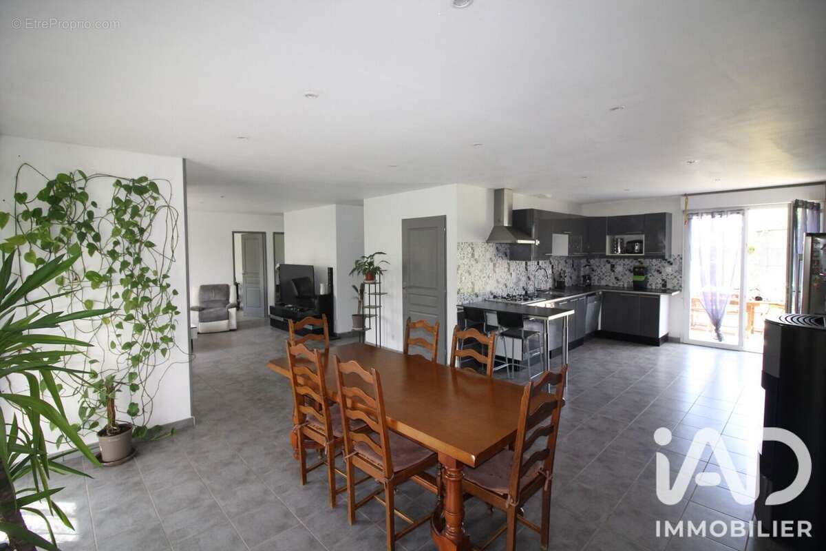 Maison 99 m² à Menesqueville  - photo 2