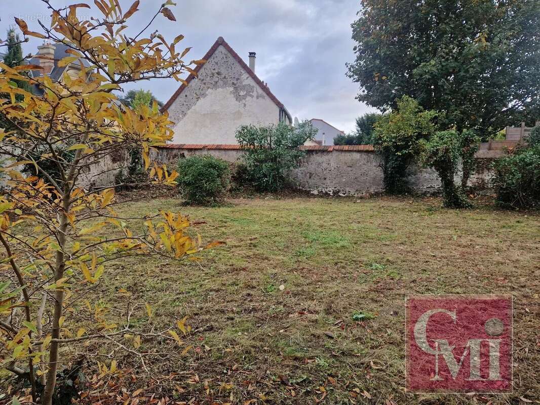 Maison à ARPAJON