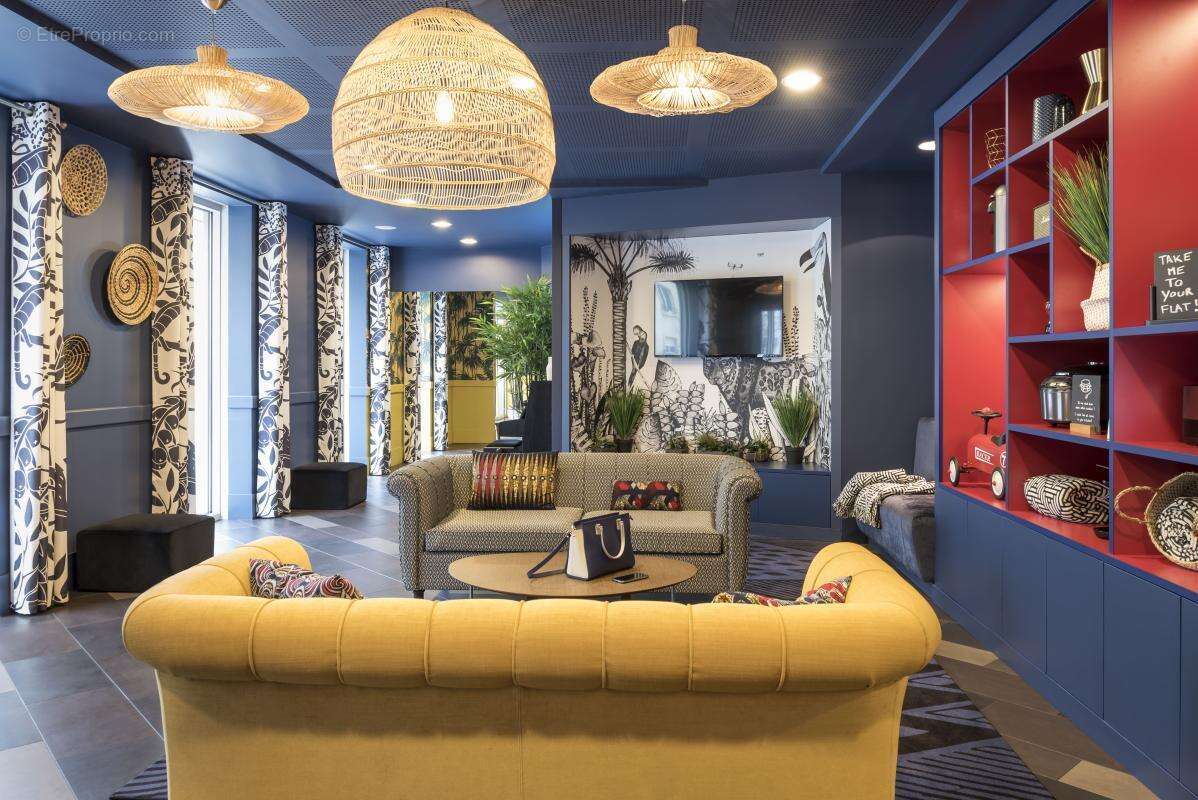 Appartement à COURBEVOIE