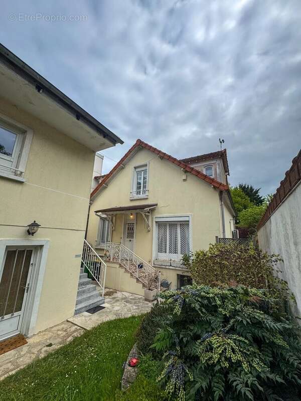 Maison à CLICHY-SOUS-BOIS