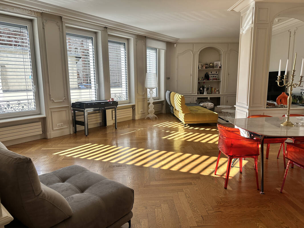 Appartement à SAINT-ETIENNE
