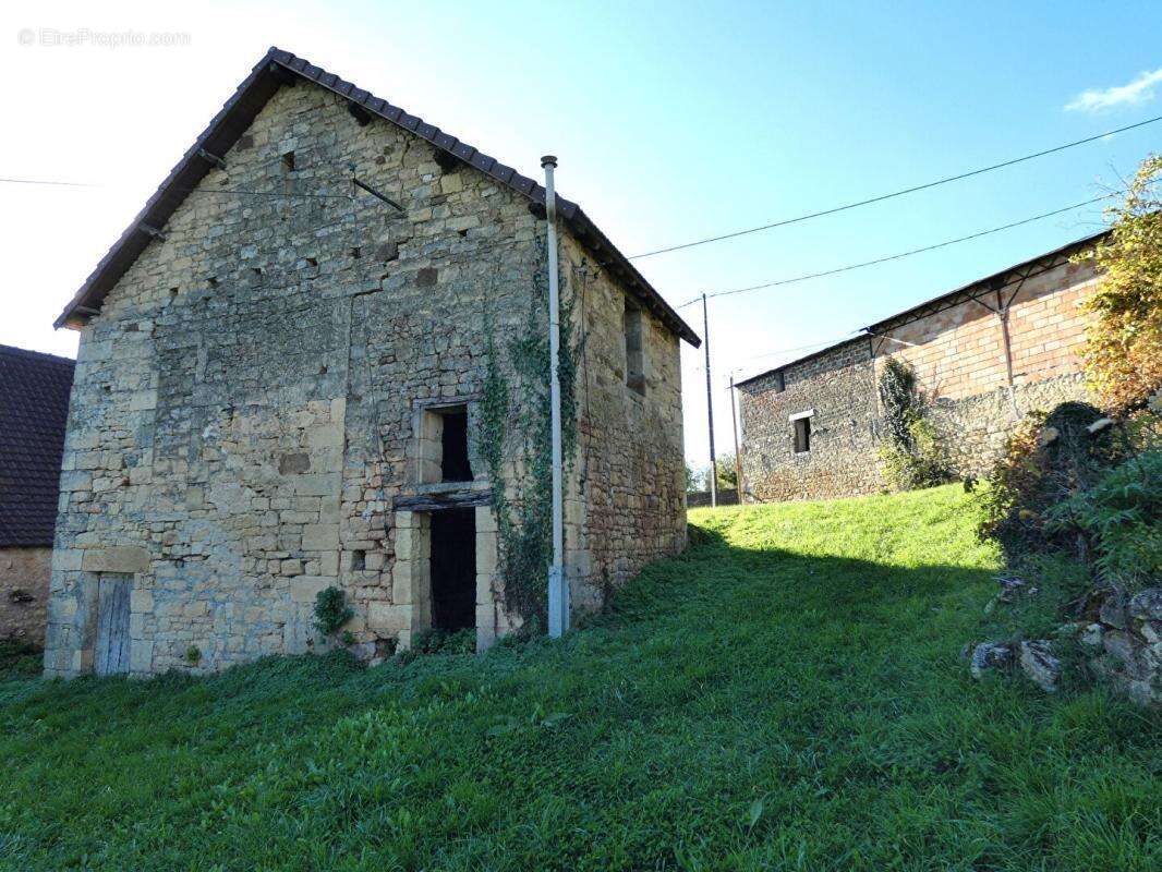 Maison à BADEFOLS-D&#039;ANS