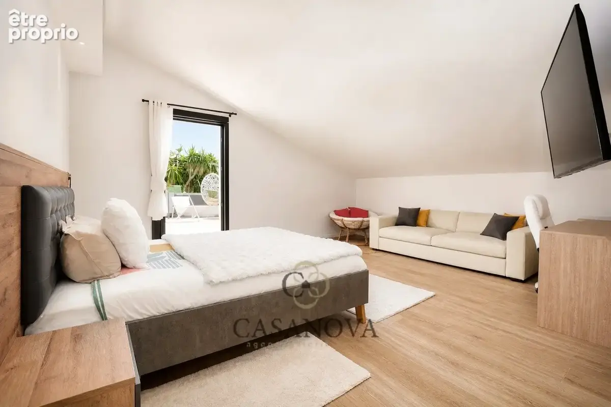 Propriété de 351 m² avec piscine et terrain de 7 310 m² aux portes de Montpellier - photo 17