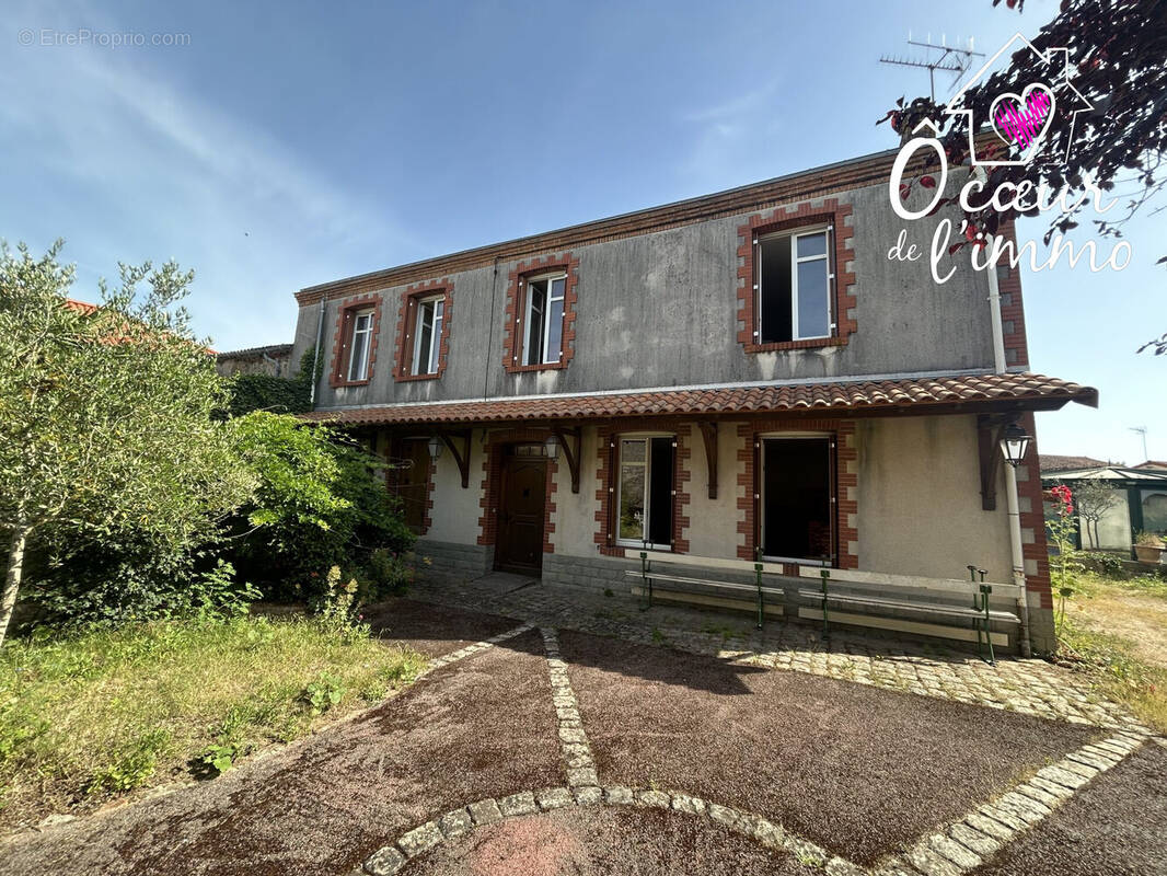 Maison à VEZINS