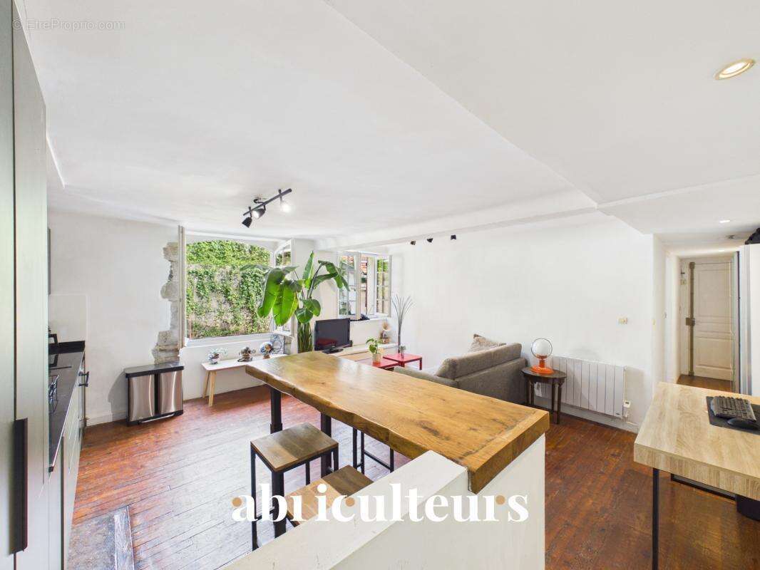 Bel appartement de caractère - 50m2 – en vente au coeur de Saint-Esprit (64100) - photo 7