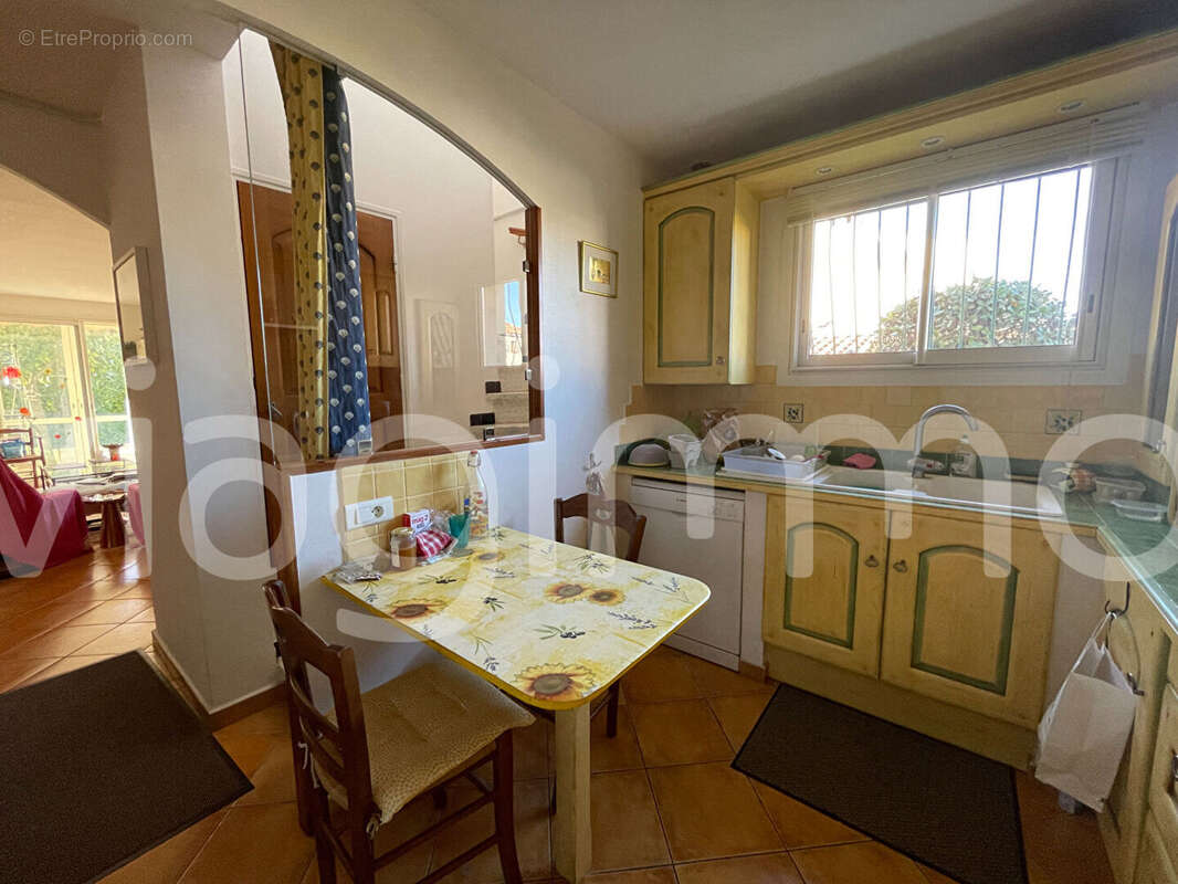 Maison à SIX-FOURS-LES-PLAGES