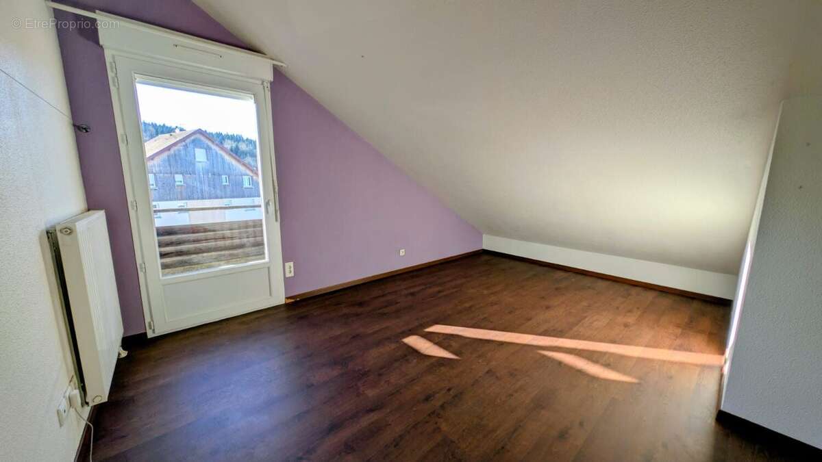 Appartement à GRANGES-NARBOZ