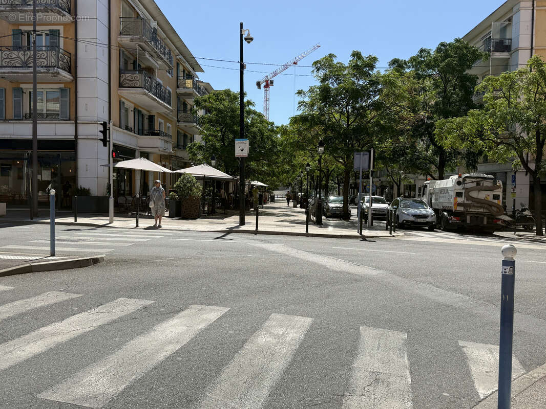 Commerce à CAGNES-SUR-MER