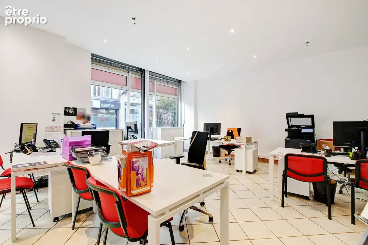 Local commercial Paris 97 m2 - photo 12