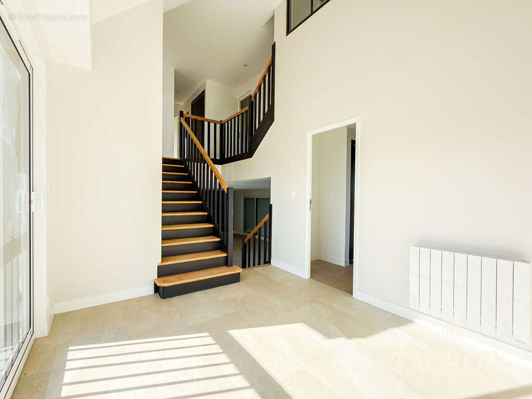 A vendre - maison 8 pièces - saint-carné - photo 7